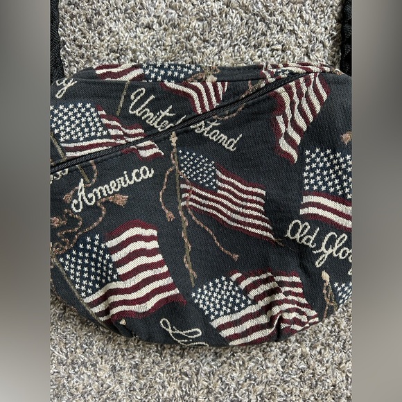 Old Glory Vintage Tapestry Shoulder Purse. United We Stand Patriot - Picture 3 of 9